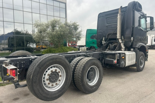 Mercedes 2642 6x4*4  - Gallery